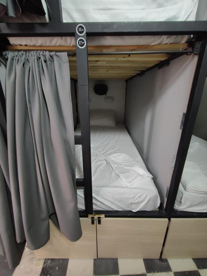 Baku Laureles Hostel 메딜린 외부 사진