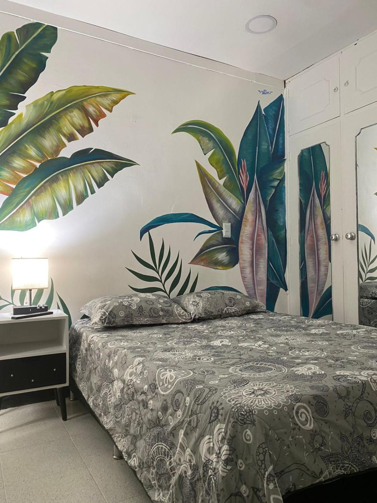 Baku Laureles Hostel 메딜린 외부 사진